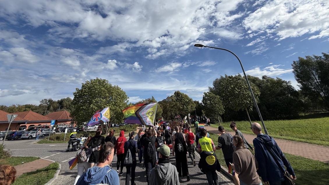 Das Foto zeigt ein Gruppe von Menschen.